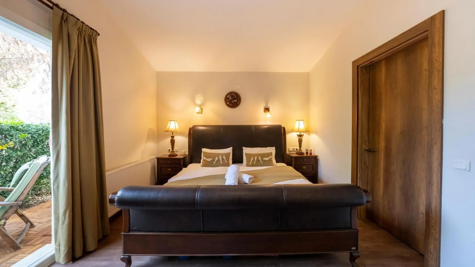Bir Dem Urla Otel